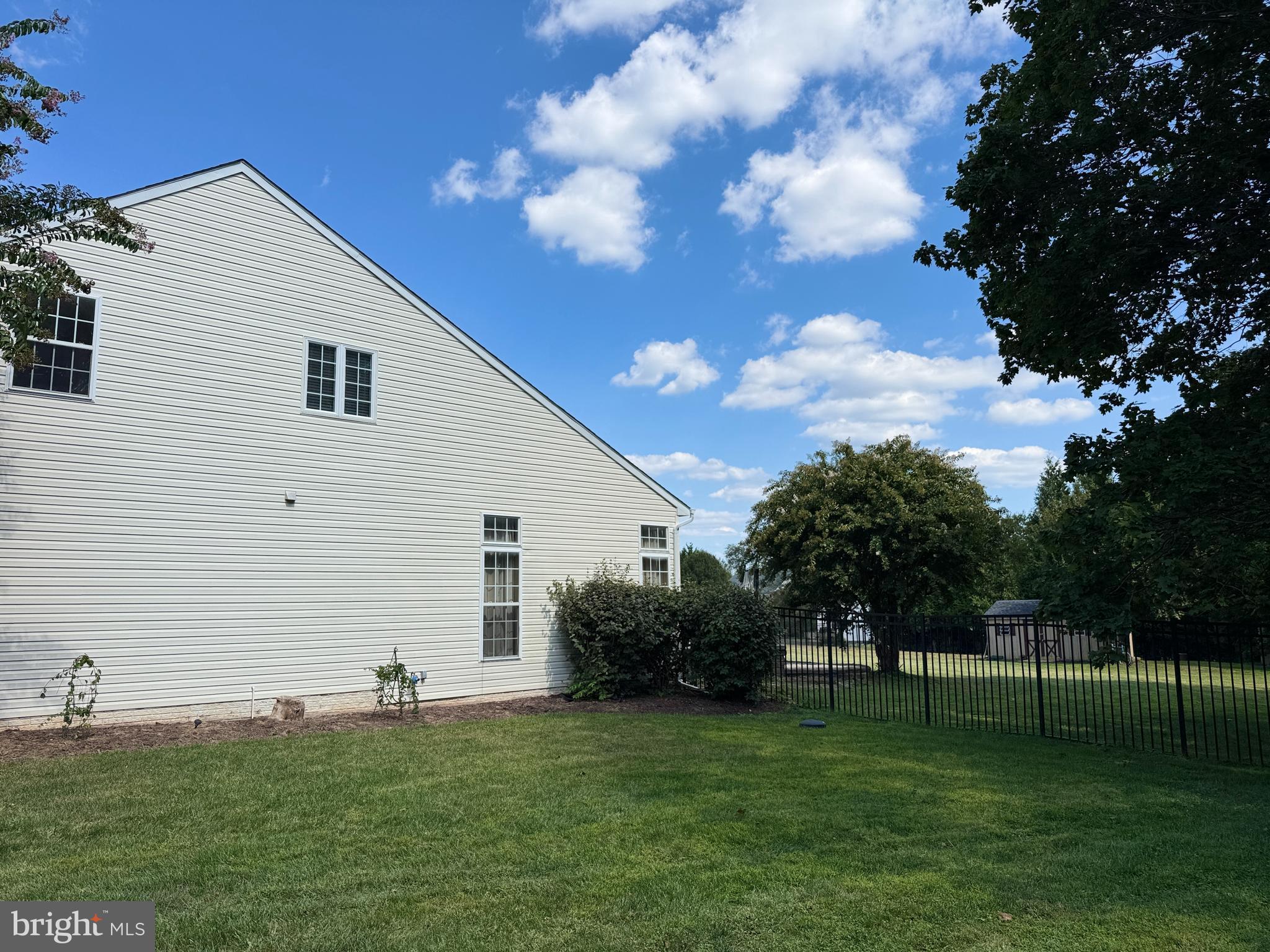 23601 WHITE PEACH COURT