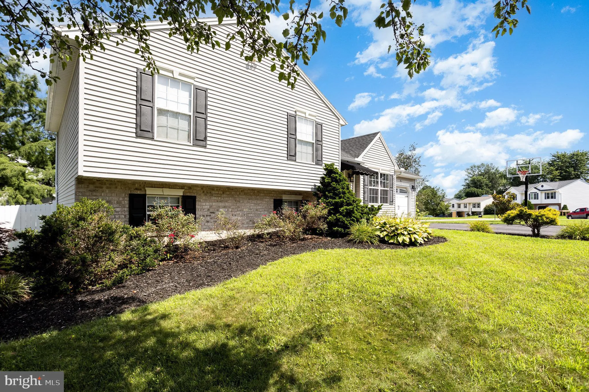 Manchester, Pennsylvania 17345, United States, 3 Bedrooms Bedrooms, ,3 BathroomsBathrooms,Residential,Active,177471