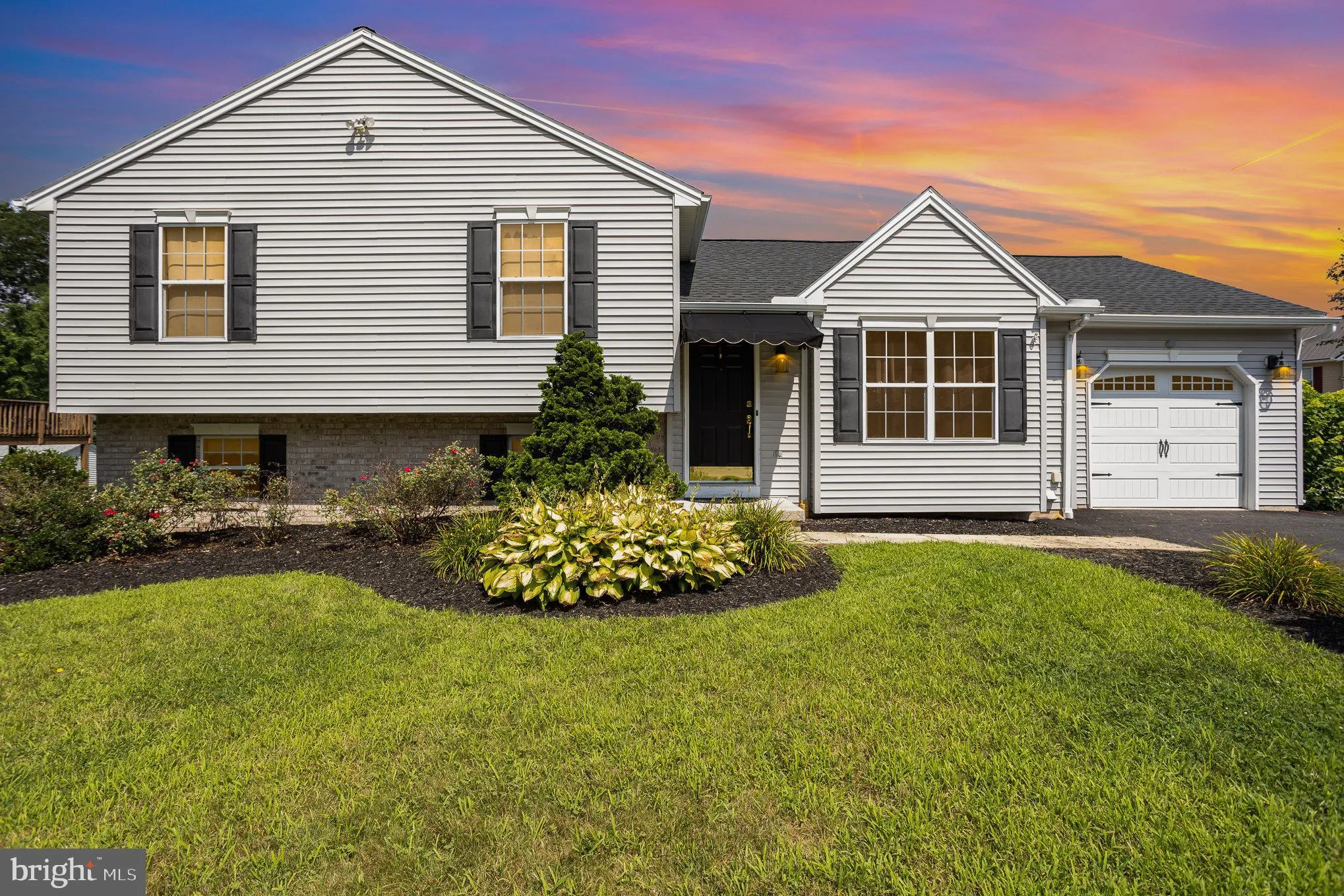 Manchester, Pennsylvania 17345, United States, 3 Bedrooms Bedrooms, ,3 BathroomsBathrooms,Residential,Active,177471