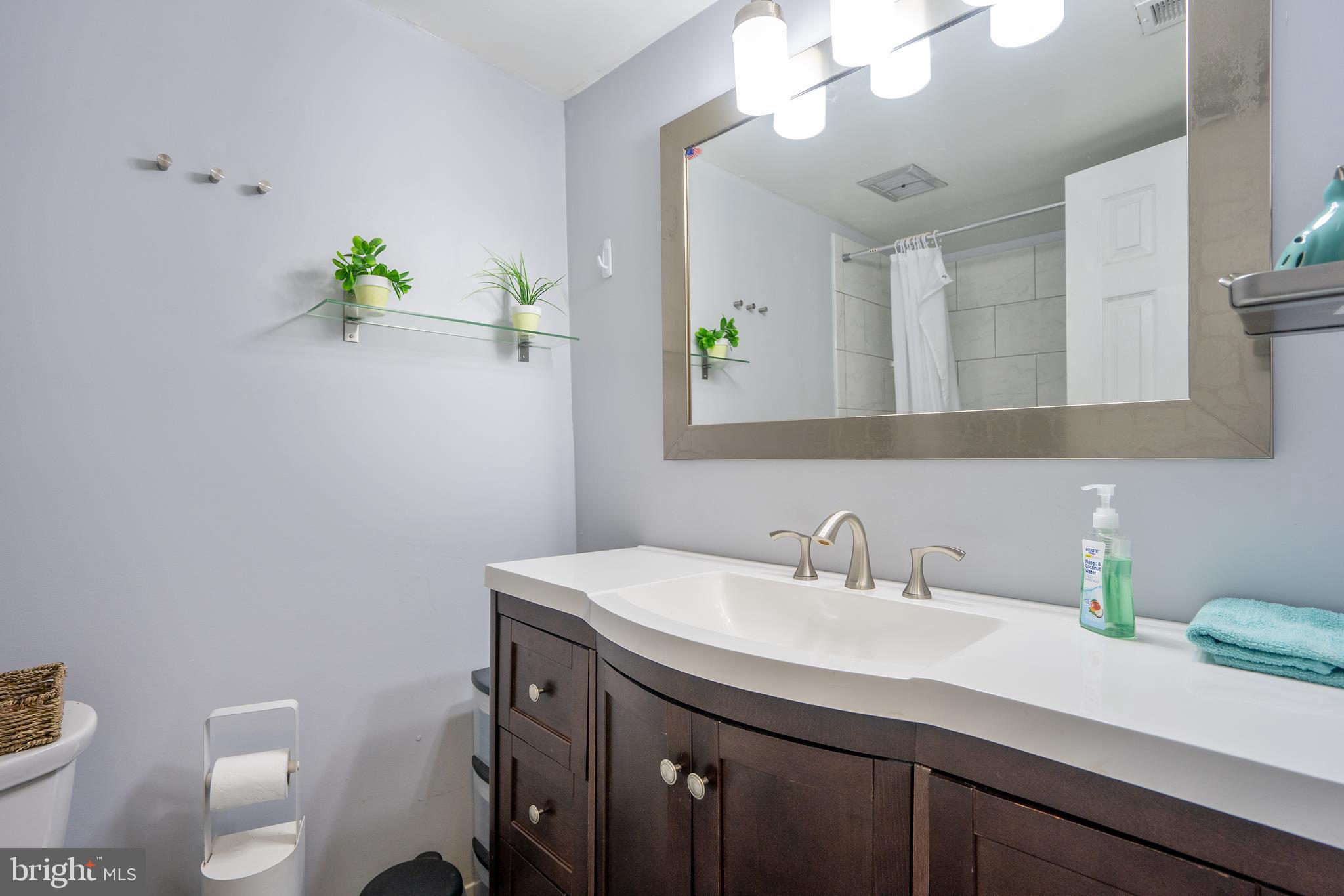 BETHESDA PARK - Residential