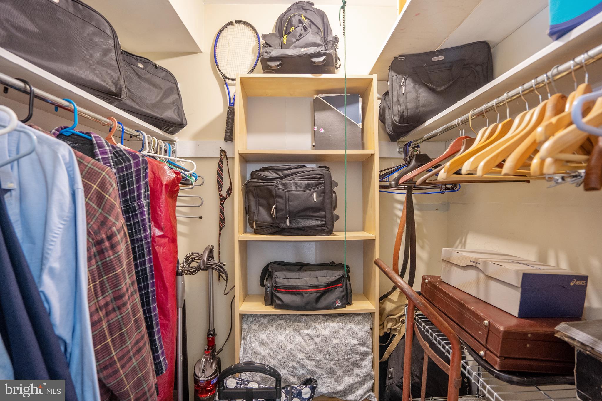 BETHESDA PARK - Residential