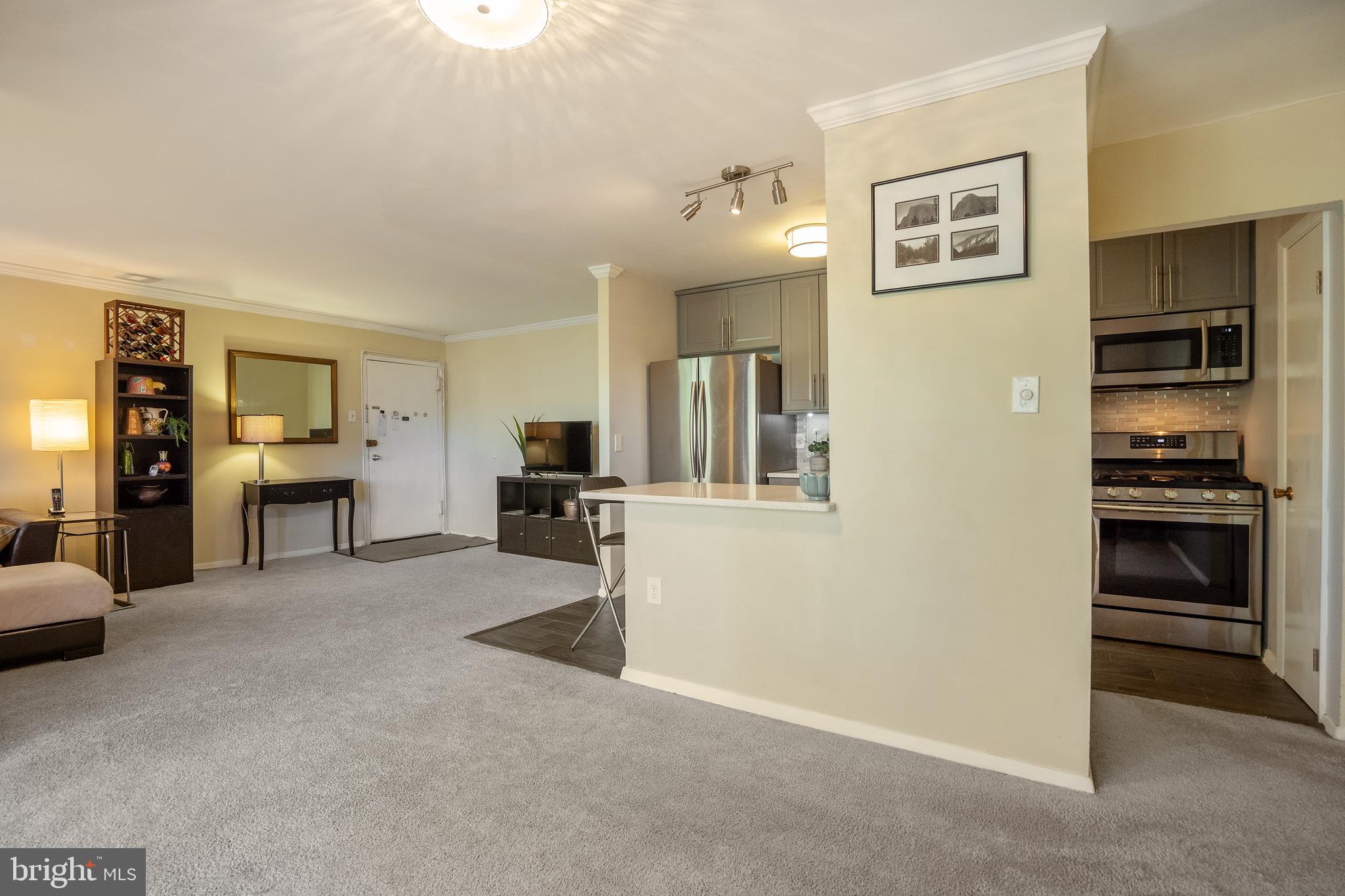 BETHESDA PARK - Residential