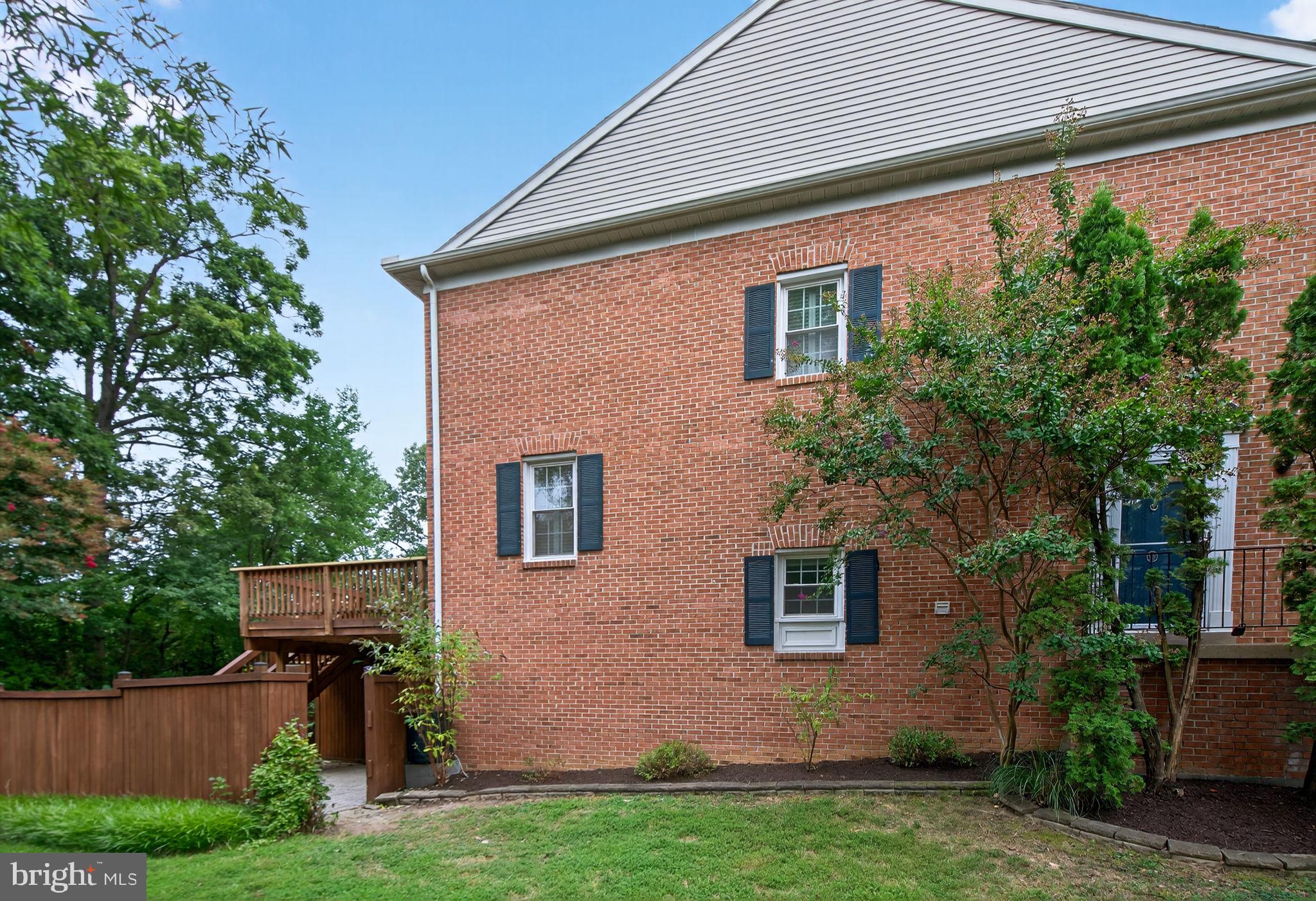 VILLAGE OF MOUNT AIR - Residential