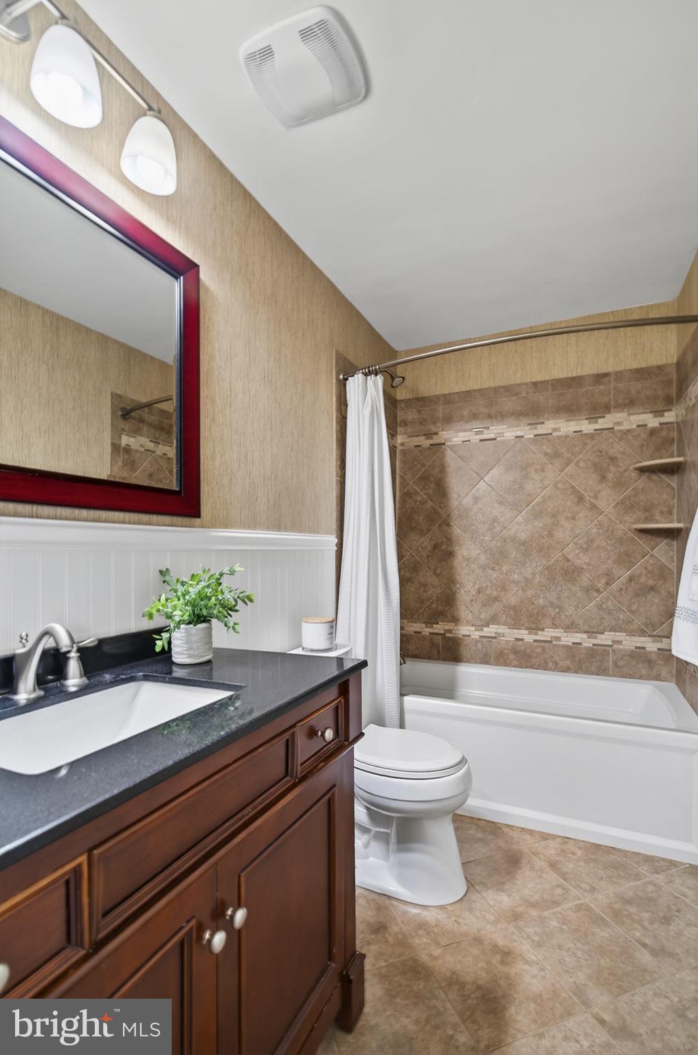 VILLAGE OF MOUNT AIR - Residential