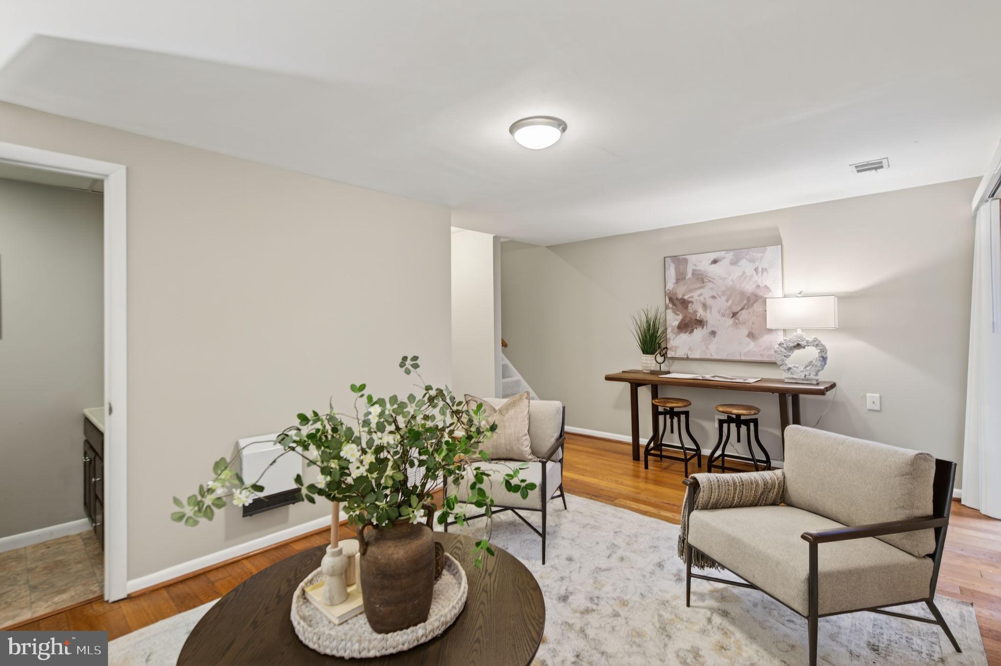 VILLAGE OF MOUNT AIR - Residential