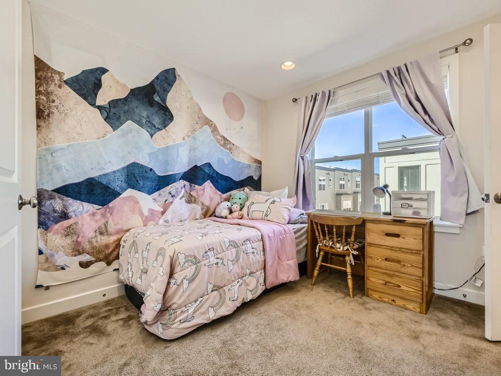 WESTSIDE AT SHADY GROVE METRO - Residential Lease