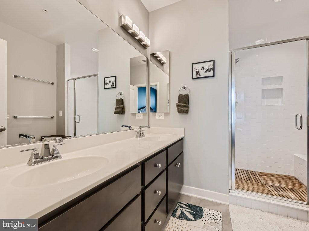 WESTSIDE AT SHADY GROVE METRO - Residential Lease