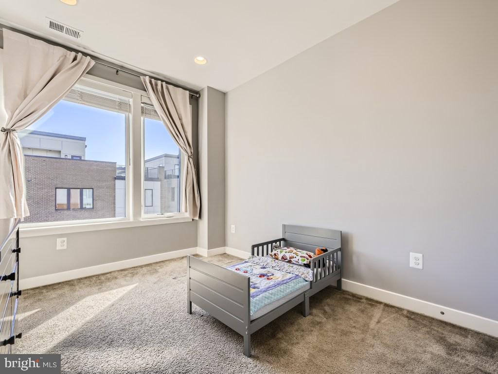 WESTSIDE AT SHADY GROVE METRO - Residential Lease