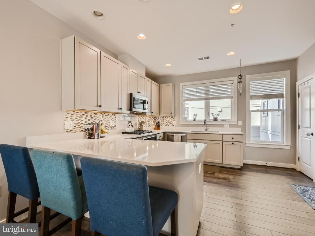 WESTSIDE AT SHADY GROVE METRO - Residential Lease