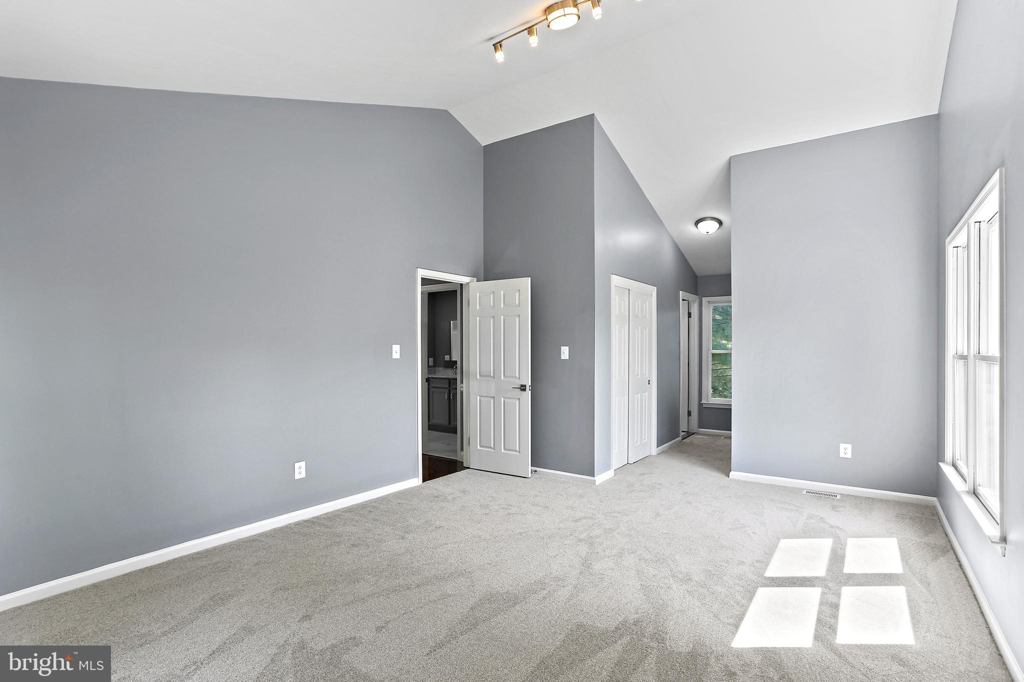 WILLOW RIDGE - Residential