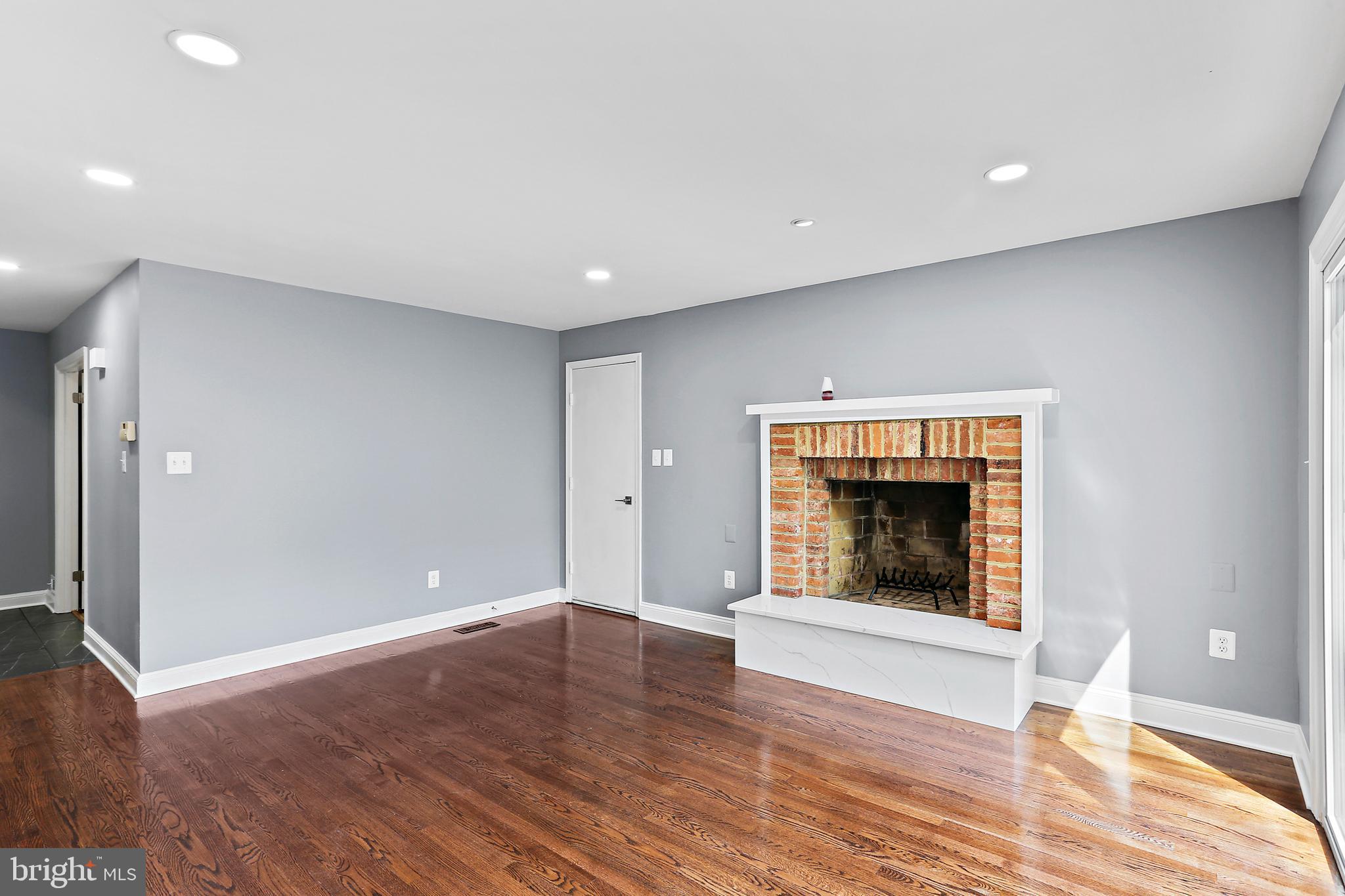 WILLOW RIDGE - Residential