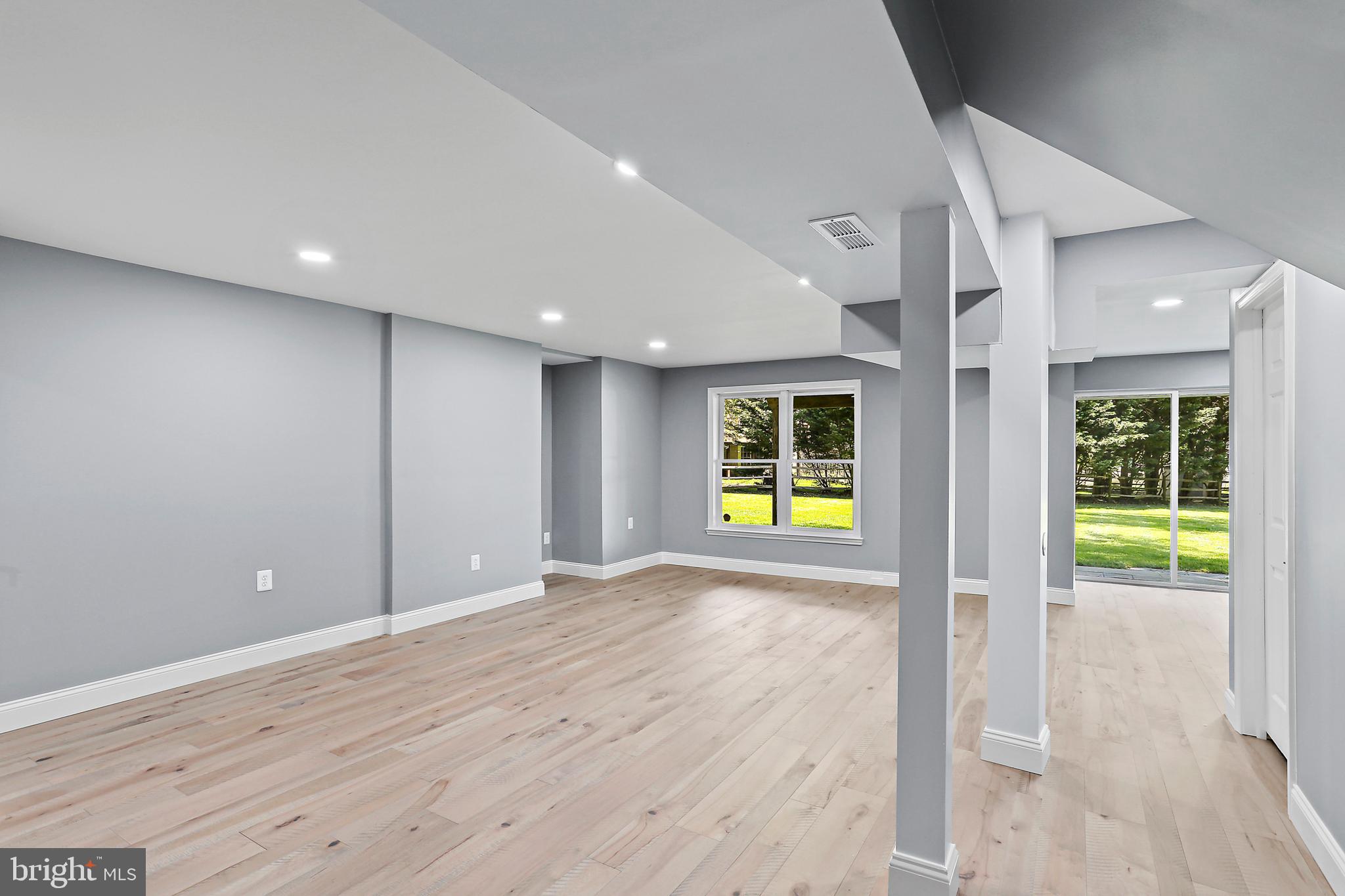 WILLOW RIDGE - Residential