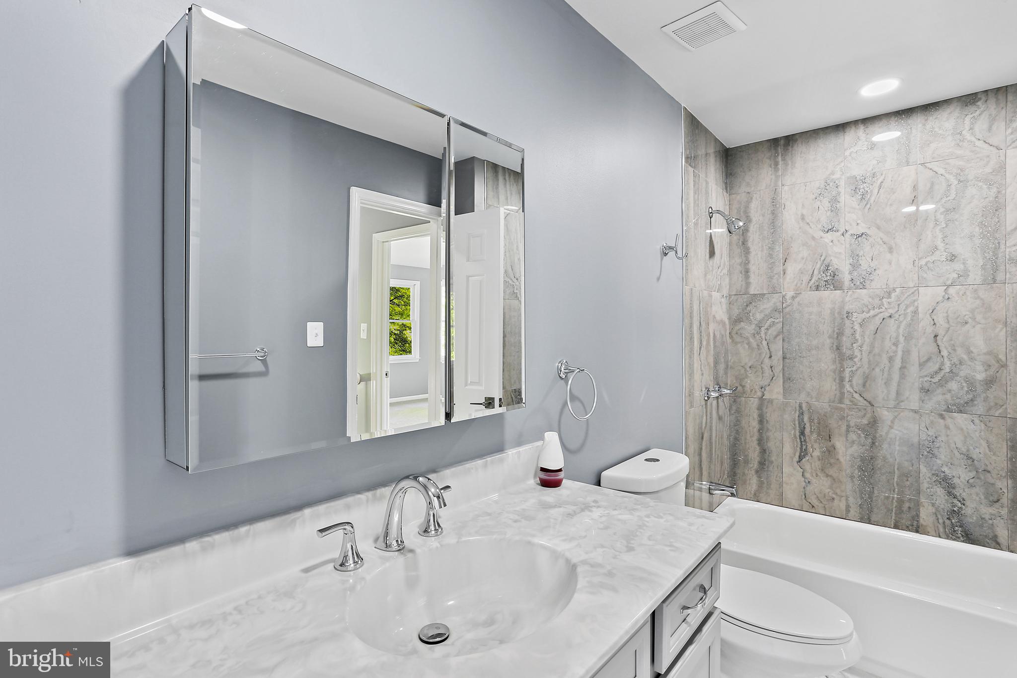 WILLOW RIDGE - Residential