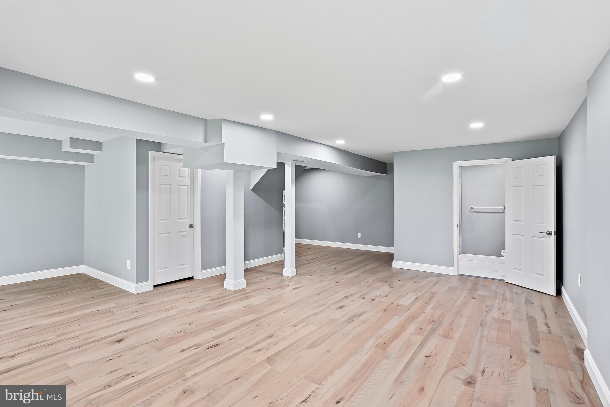 WILLOW RIDGE - Residential