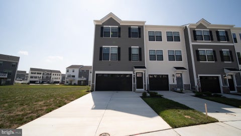 Photo of 442 Whirl Lane, LA PLATA, MD 20646 (MLS # MDCH2056944)