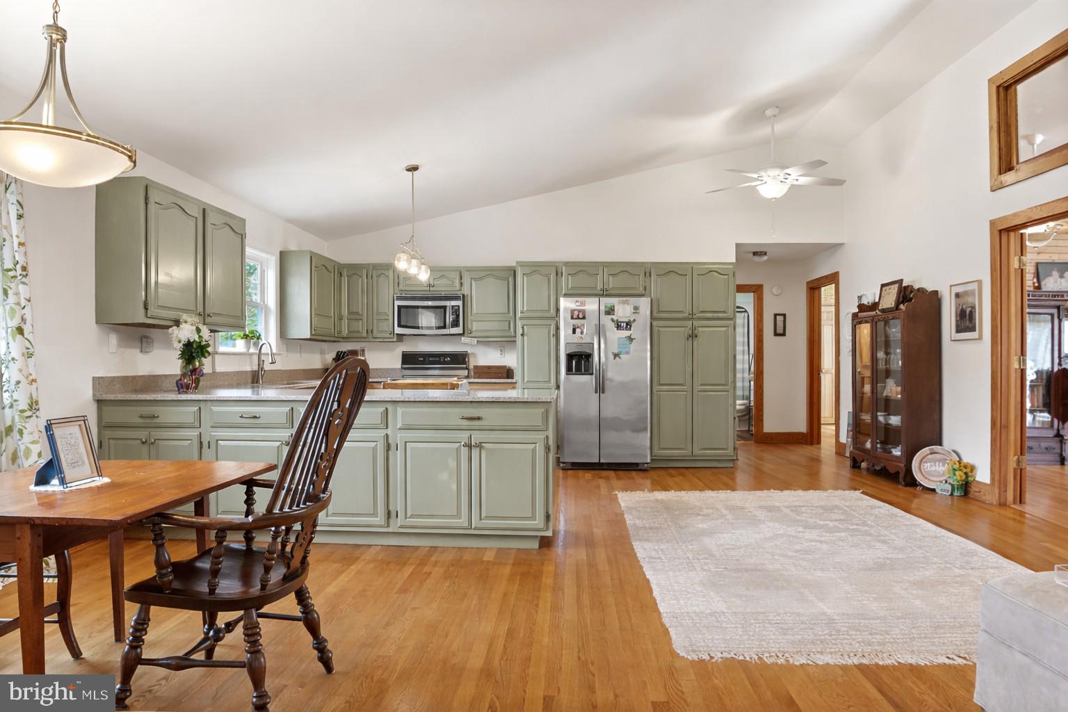 65 CHESTNUT RAIL LANE