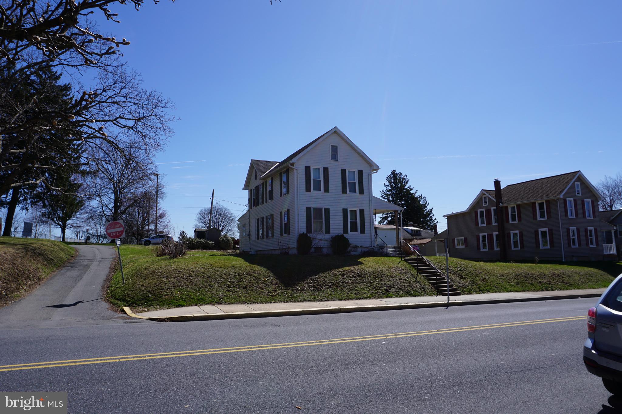 AUTUMN RIDGE - Residential