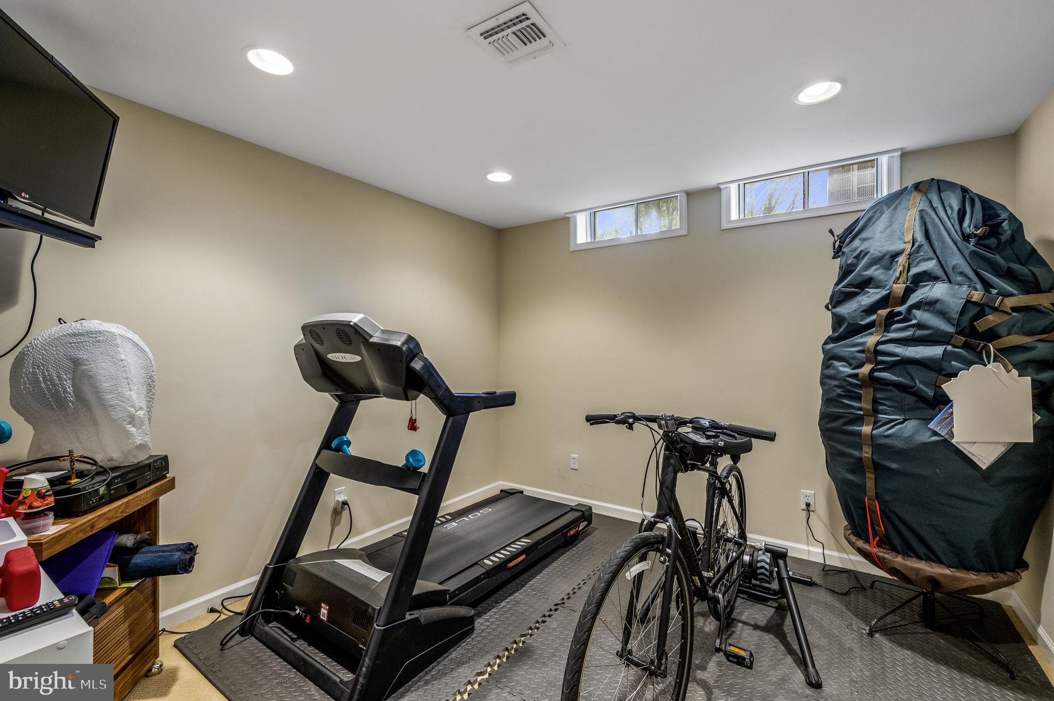 APPLEGATE - Residential