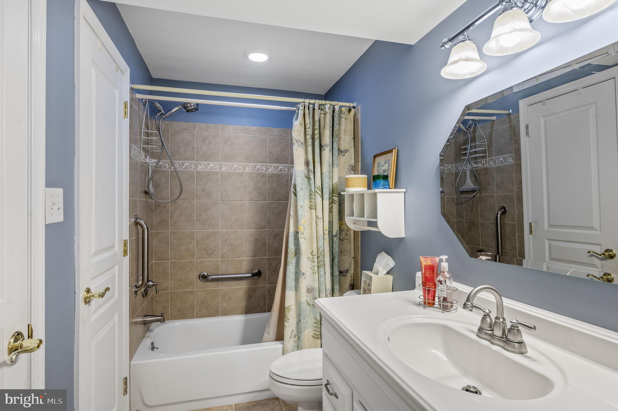 APPLEGATE - Residential