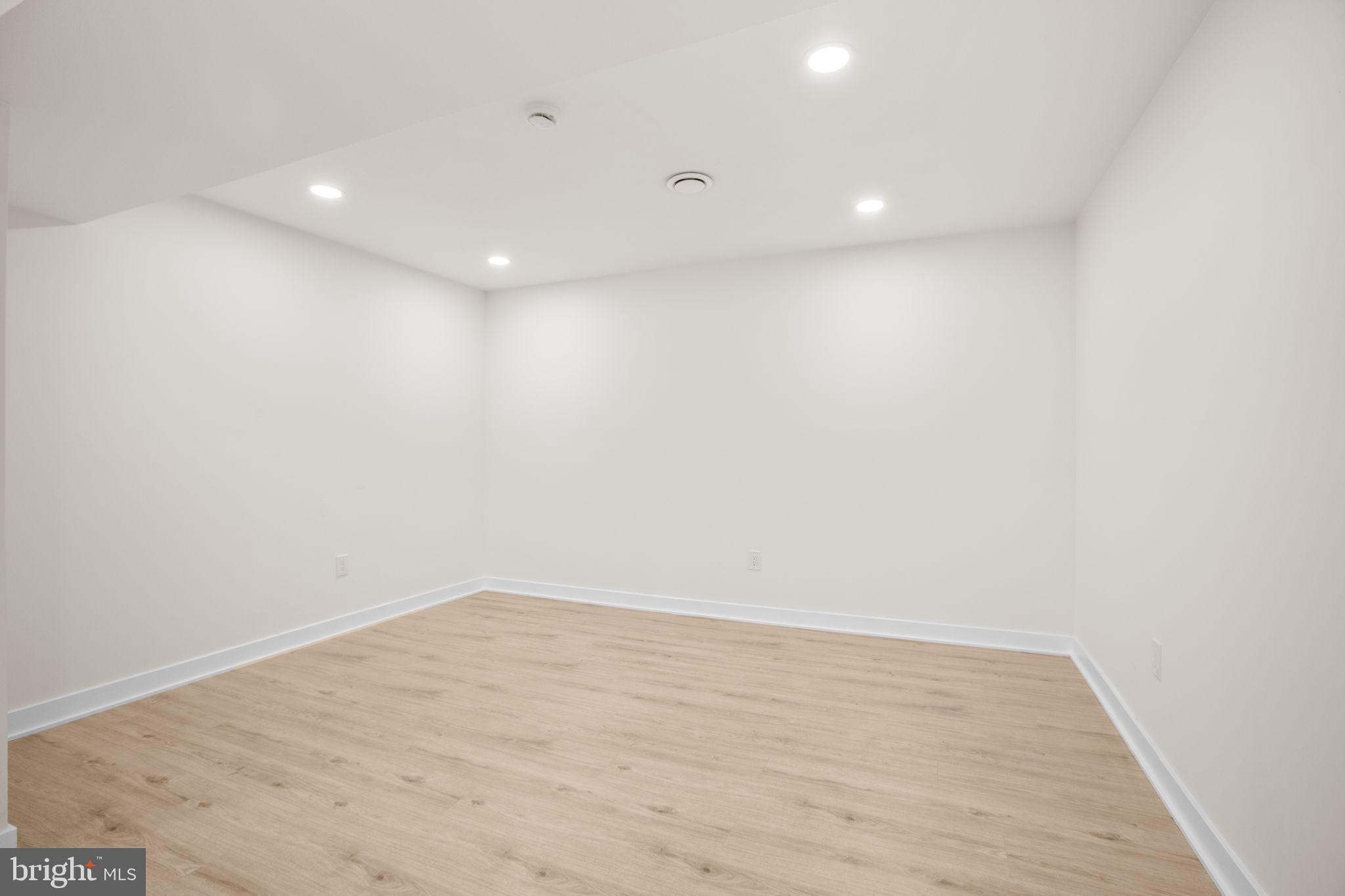 AQUIA HARBOUR - Residential