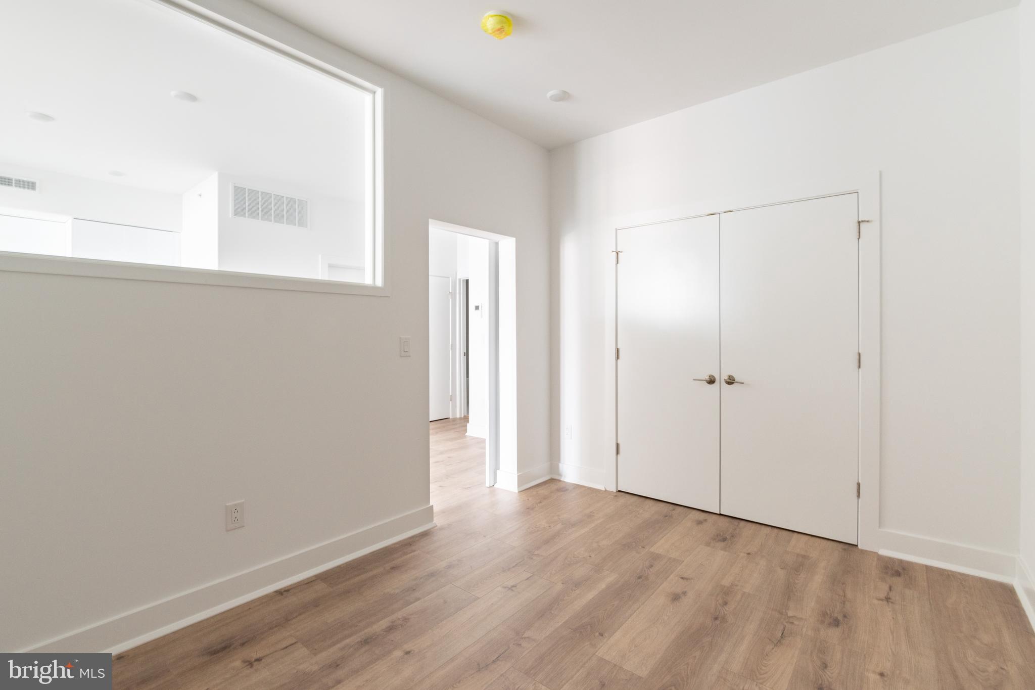 POINT BREEZE - Residential Lease