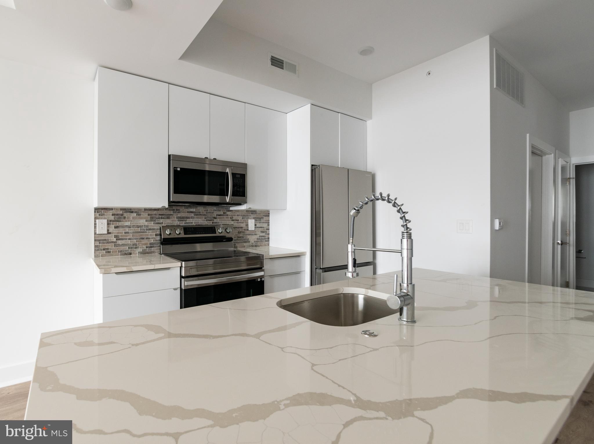 POINT BREEZE - Residential Lease