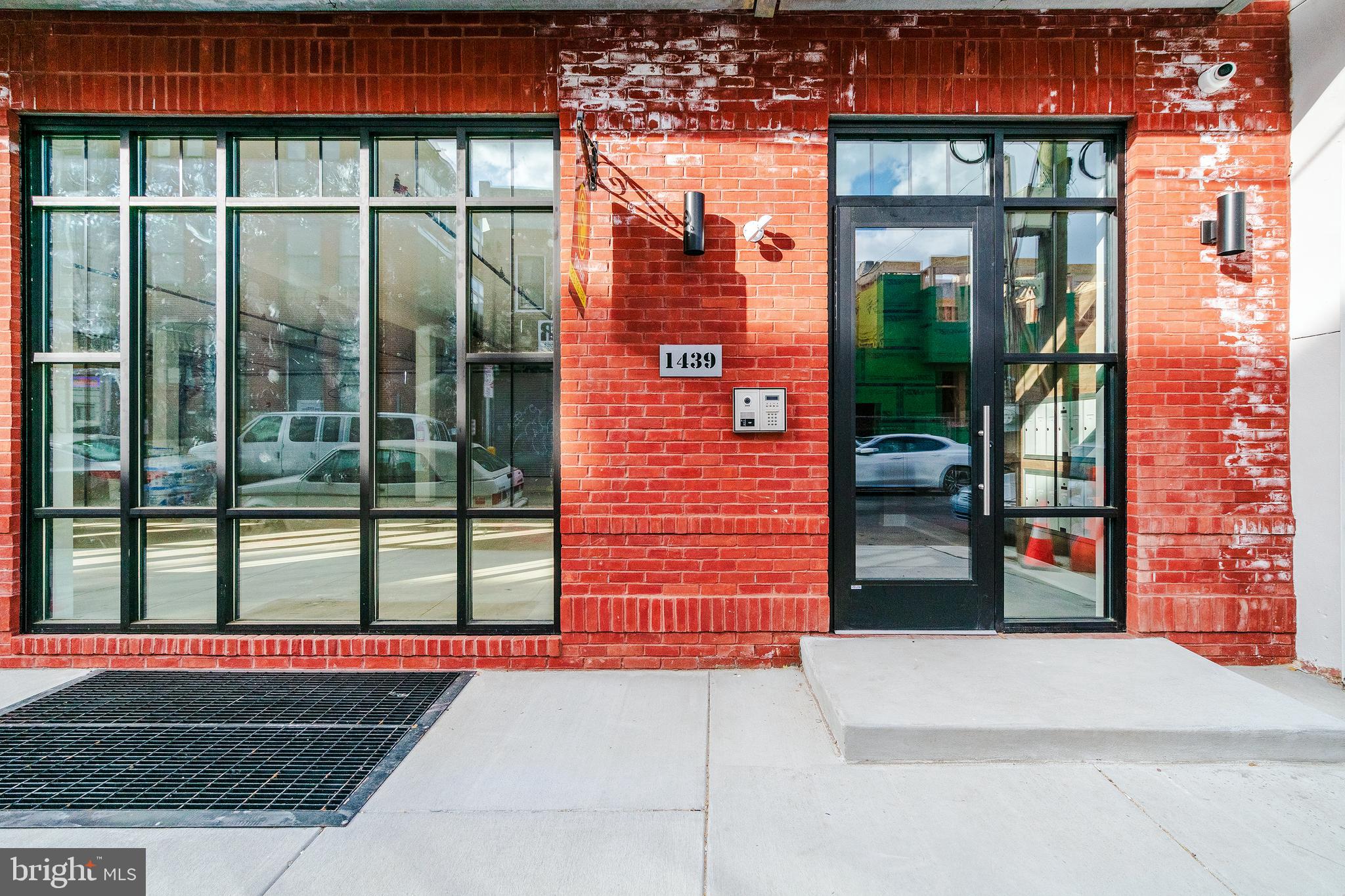 POINT BREEZE - Residential Lease