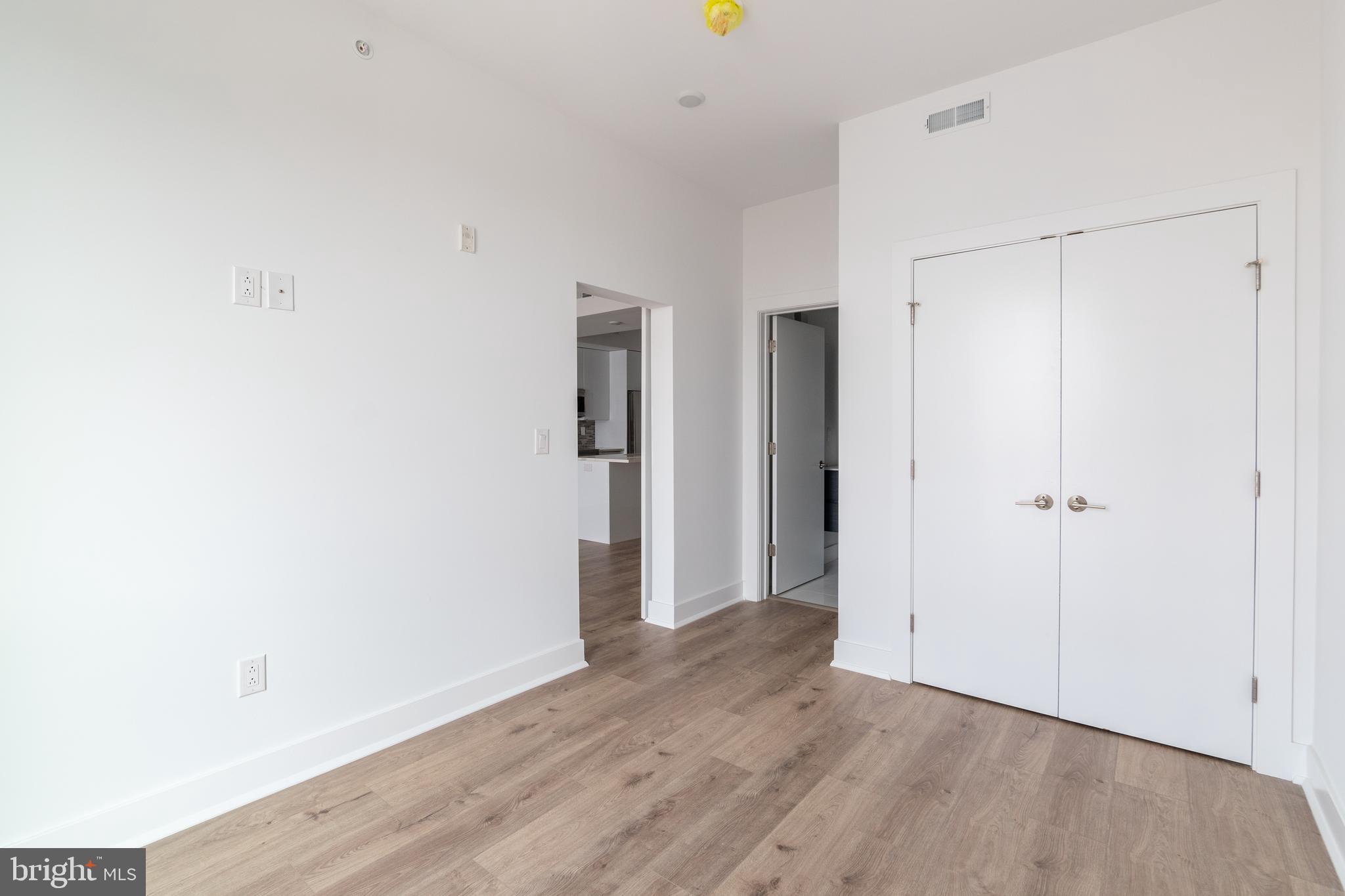 POINT BREEZE - Residential Lease