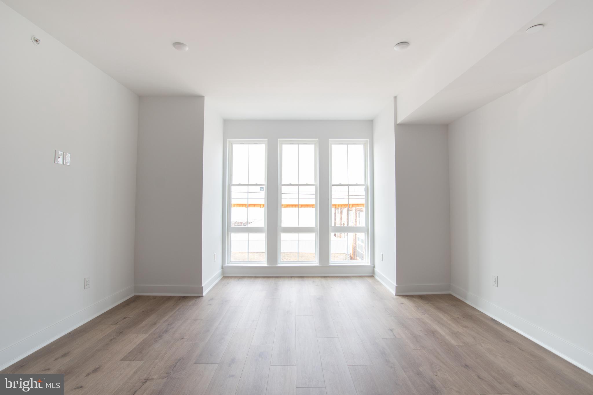 POINT BREEZE - Residential Lease