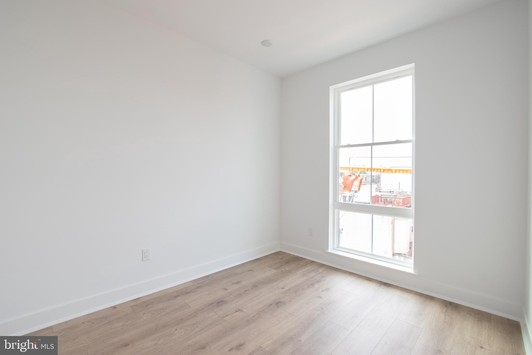 POINT BREEZE - Residential Lease
