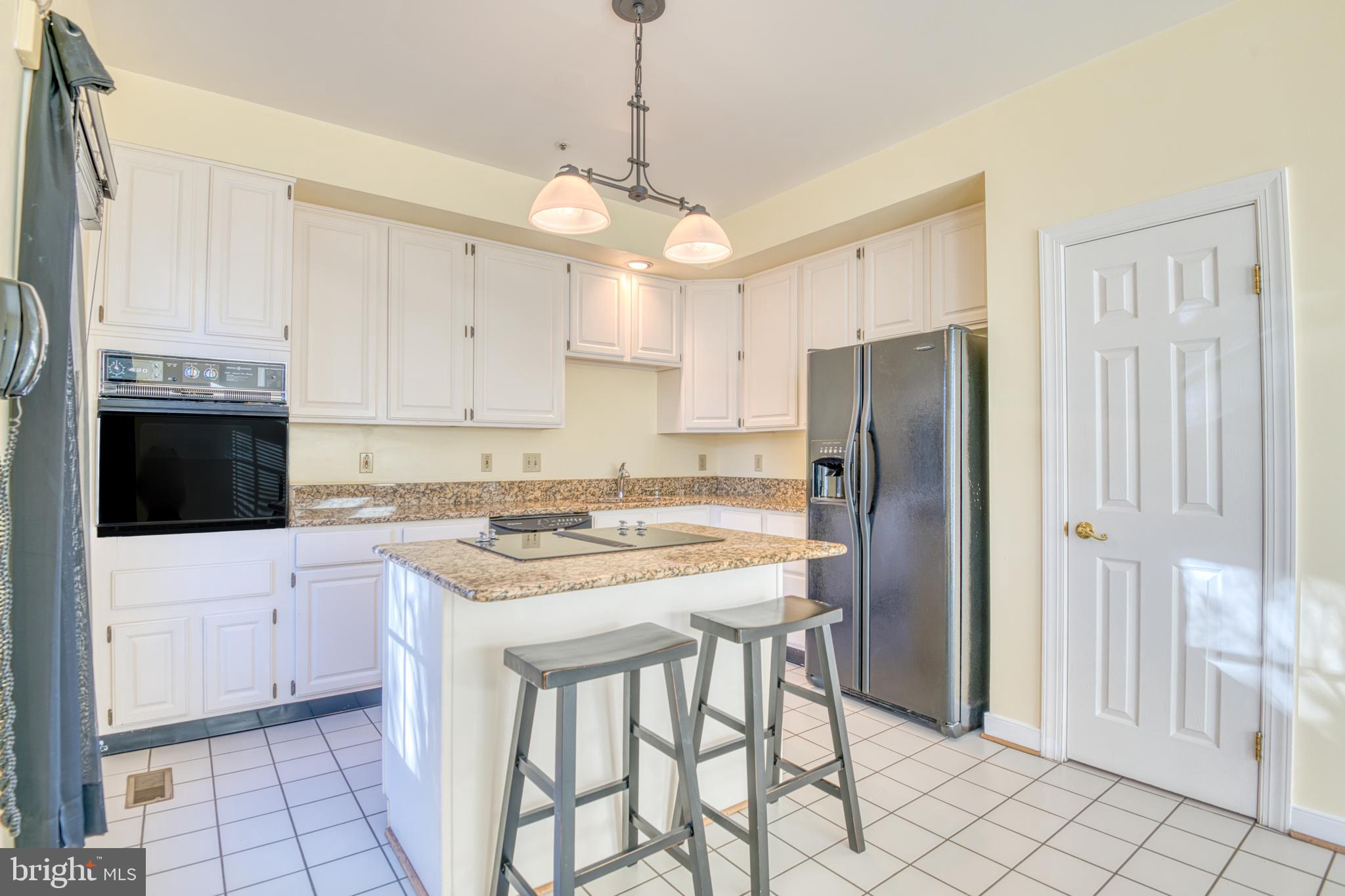 QUINCE ORCHARD KNOLLS - Residential