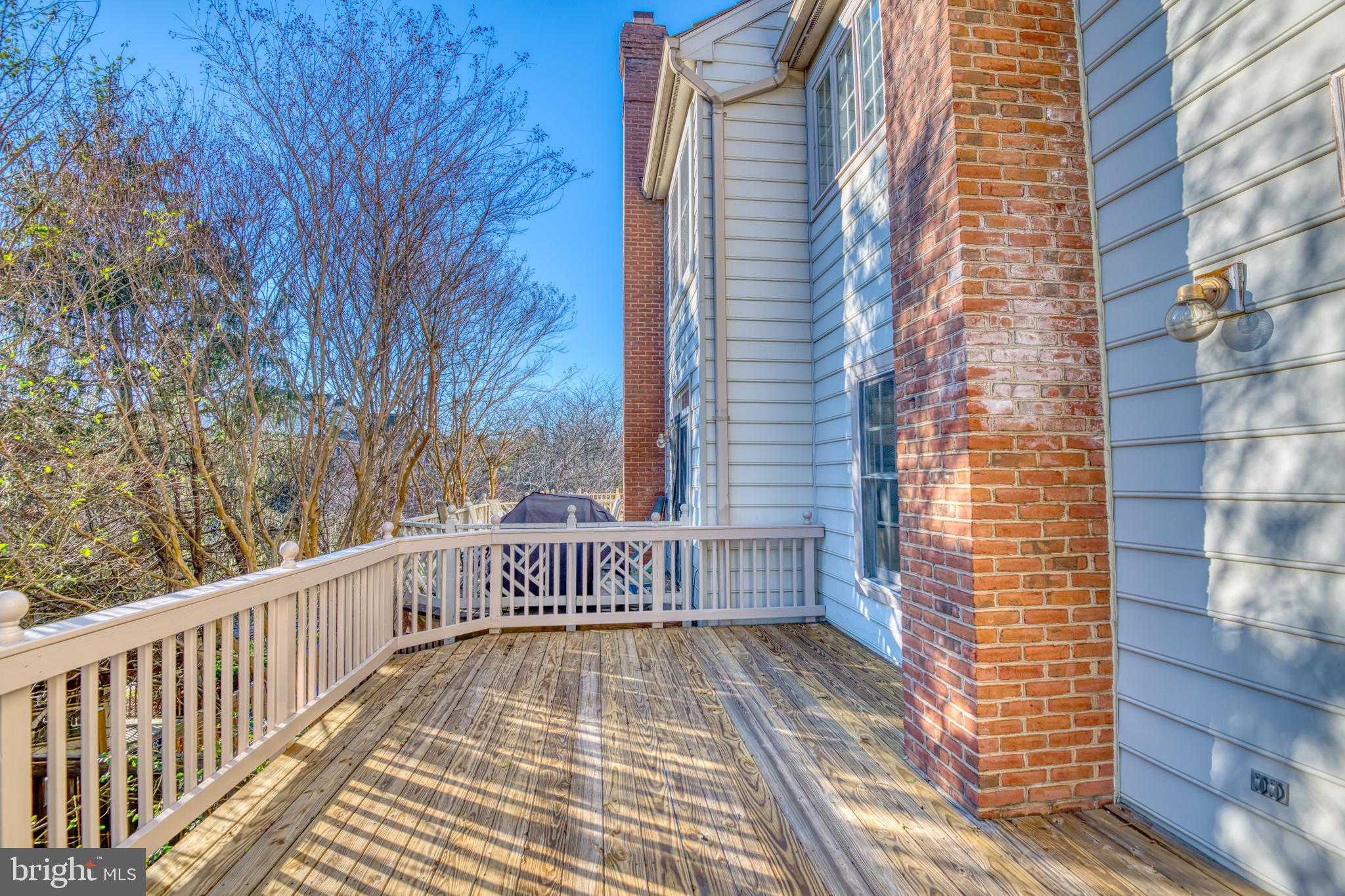 QUINCE ORCHARD KNOLLS - Residential