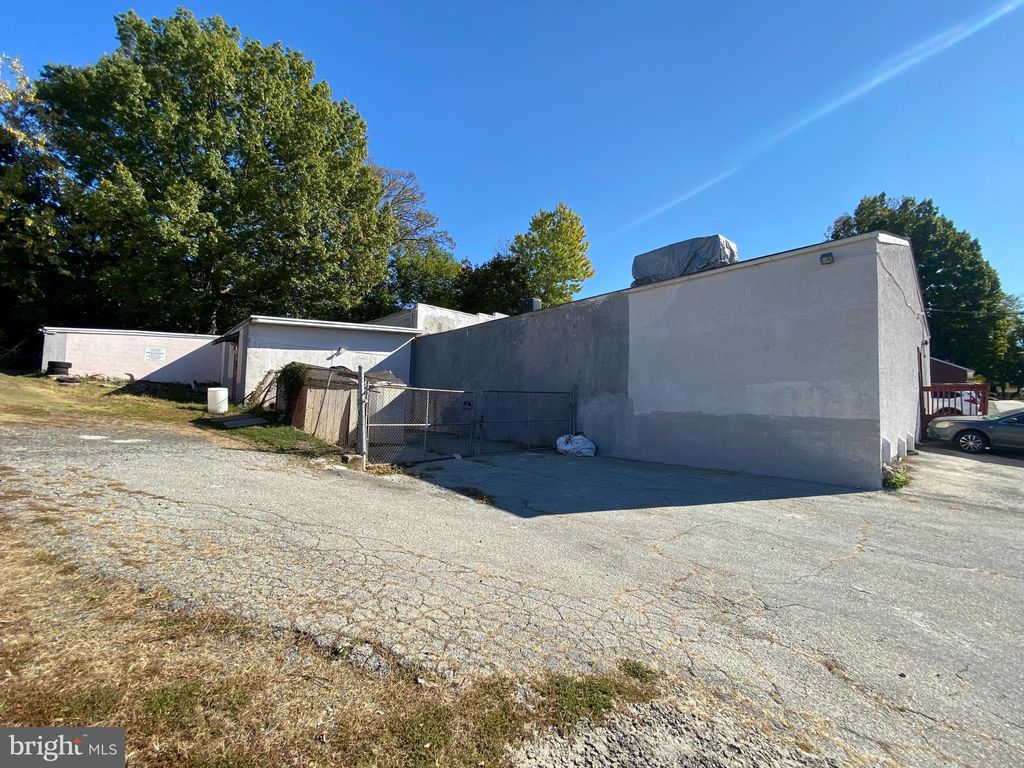 Photo of 321 W Poplar Street, NORRISTOWN, PA 19401 (MLS # PAMC2156486)