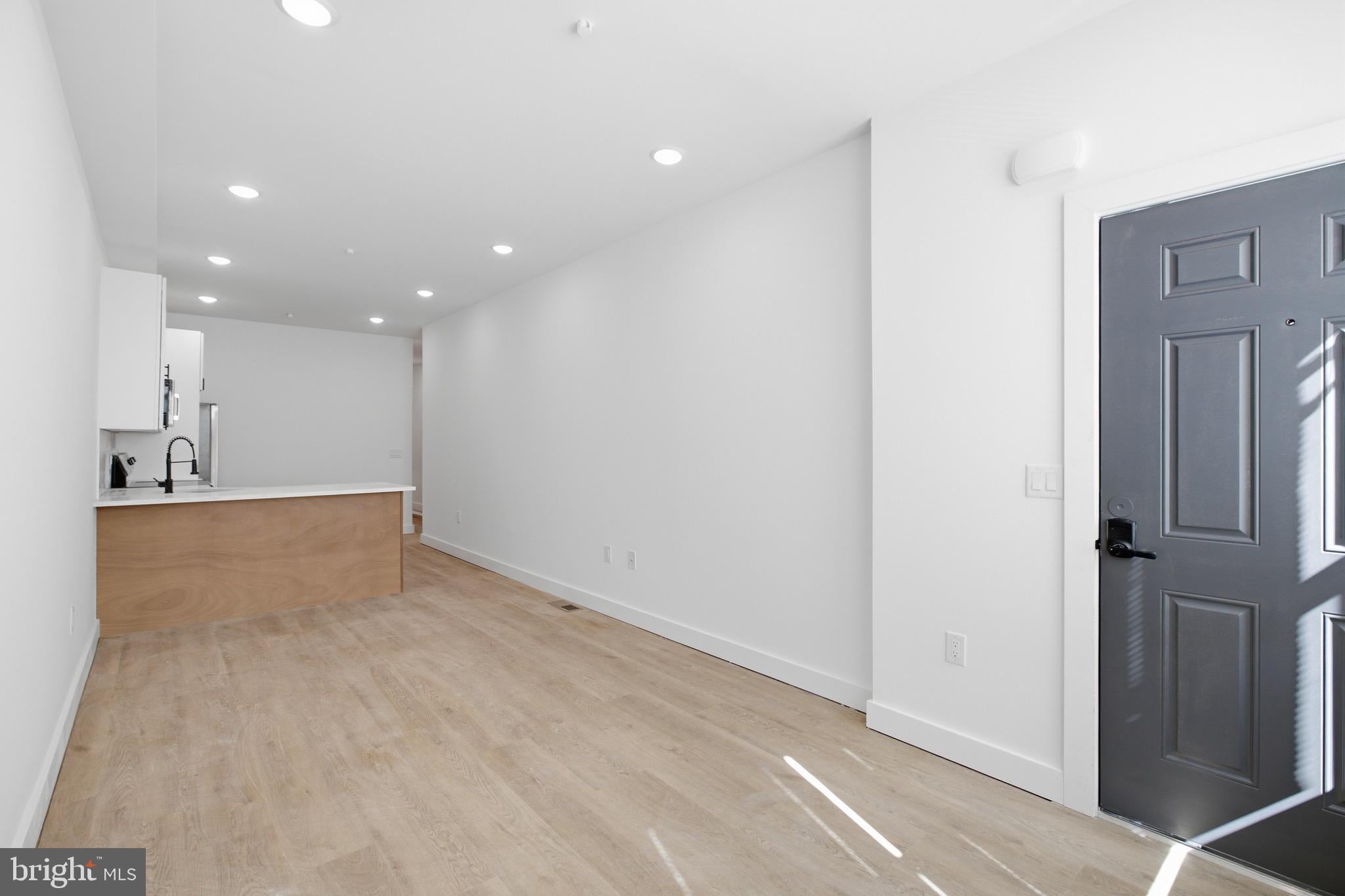 2554 N 12TH STREET 1