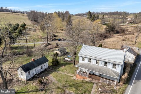 6196 WAGGONERS GAP ROAD LANDISBURG PA 17040