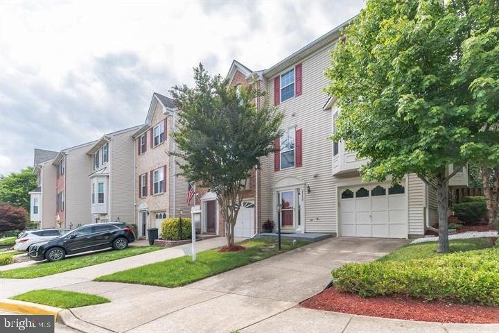 5520 JOWETT COURT