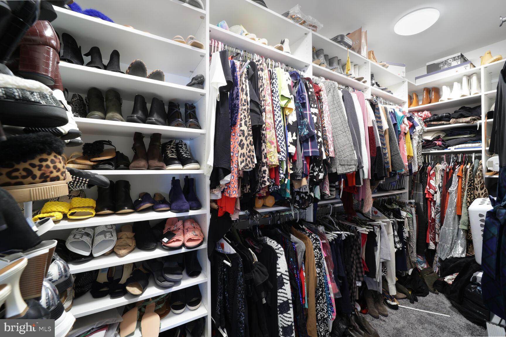 VILLAGES OF SAVANNAH - Residential