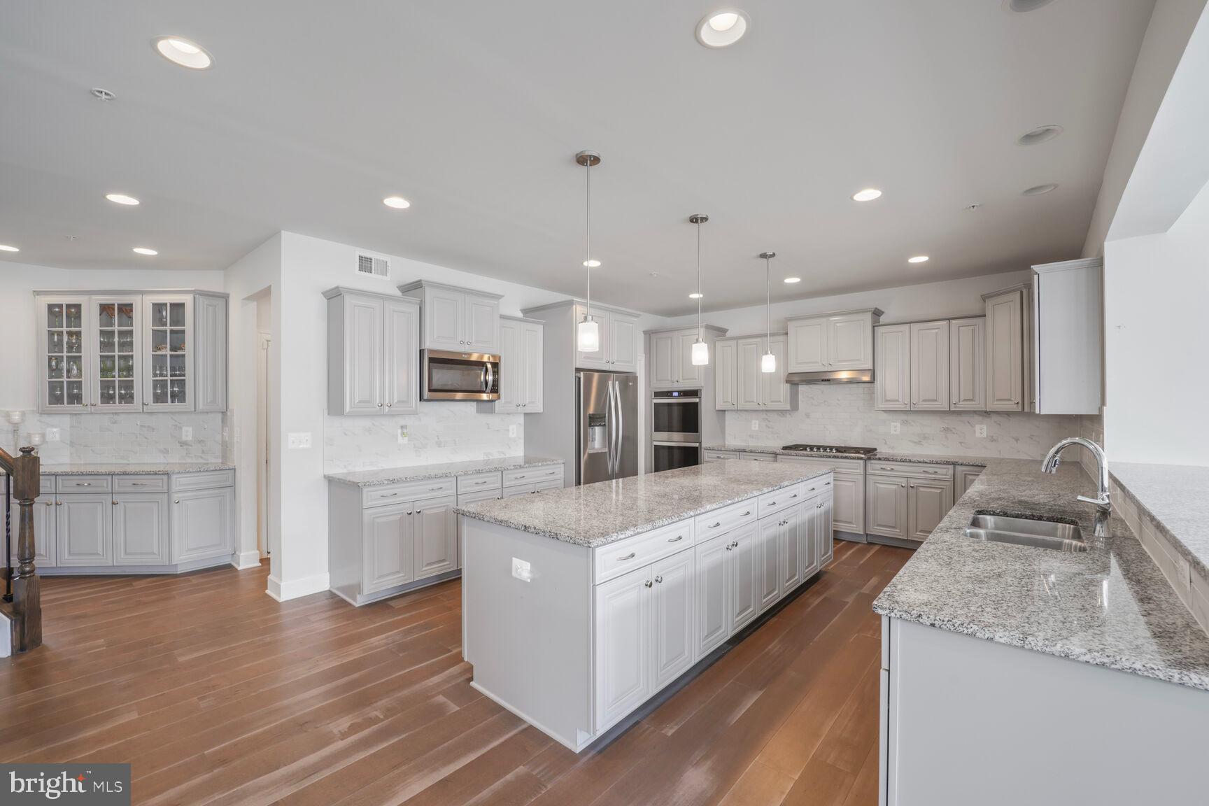 VILLAGES OF SAVANNAH - Residential