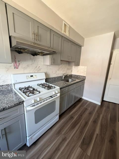 6616 MONTAGUE STREET