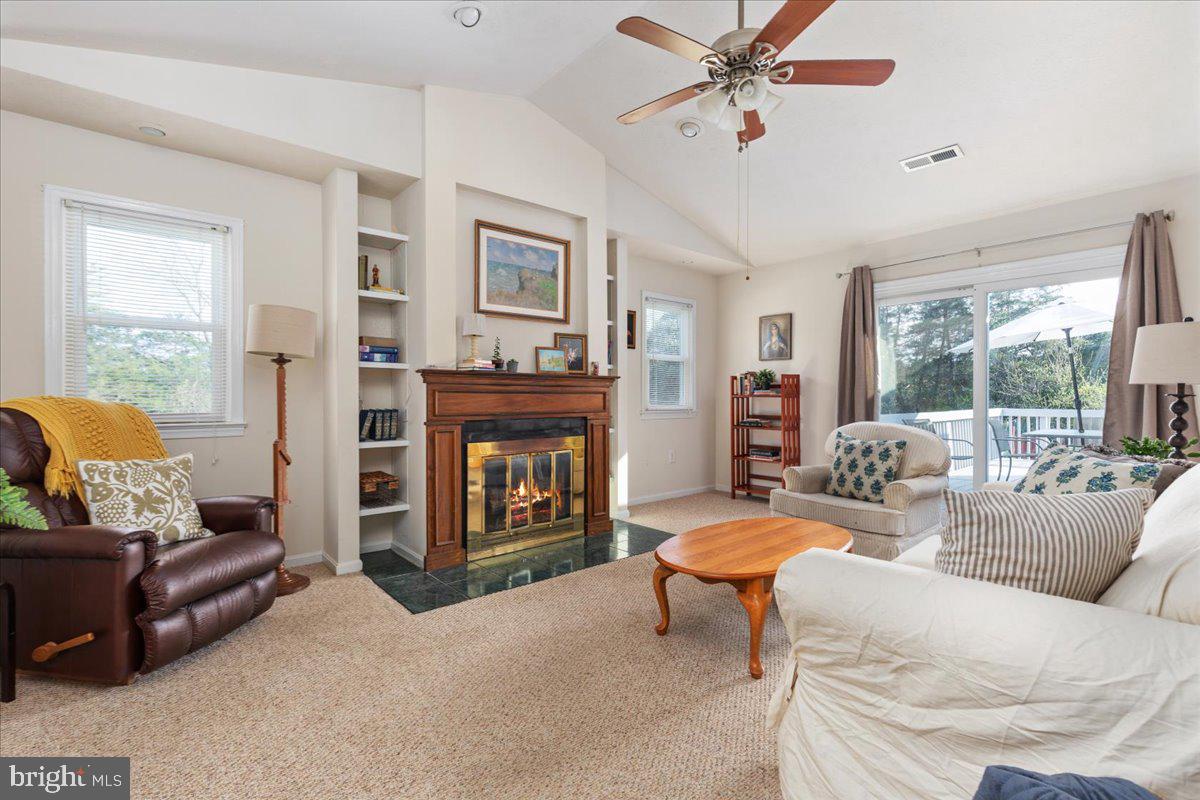 SHEN RIVER LAKES - Residential