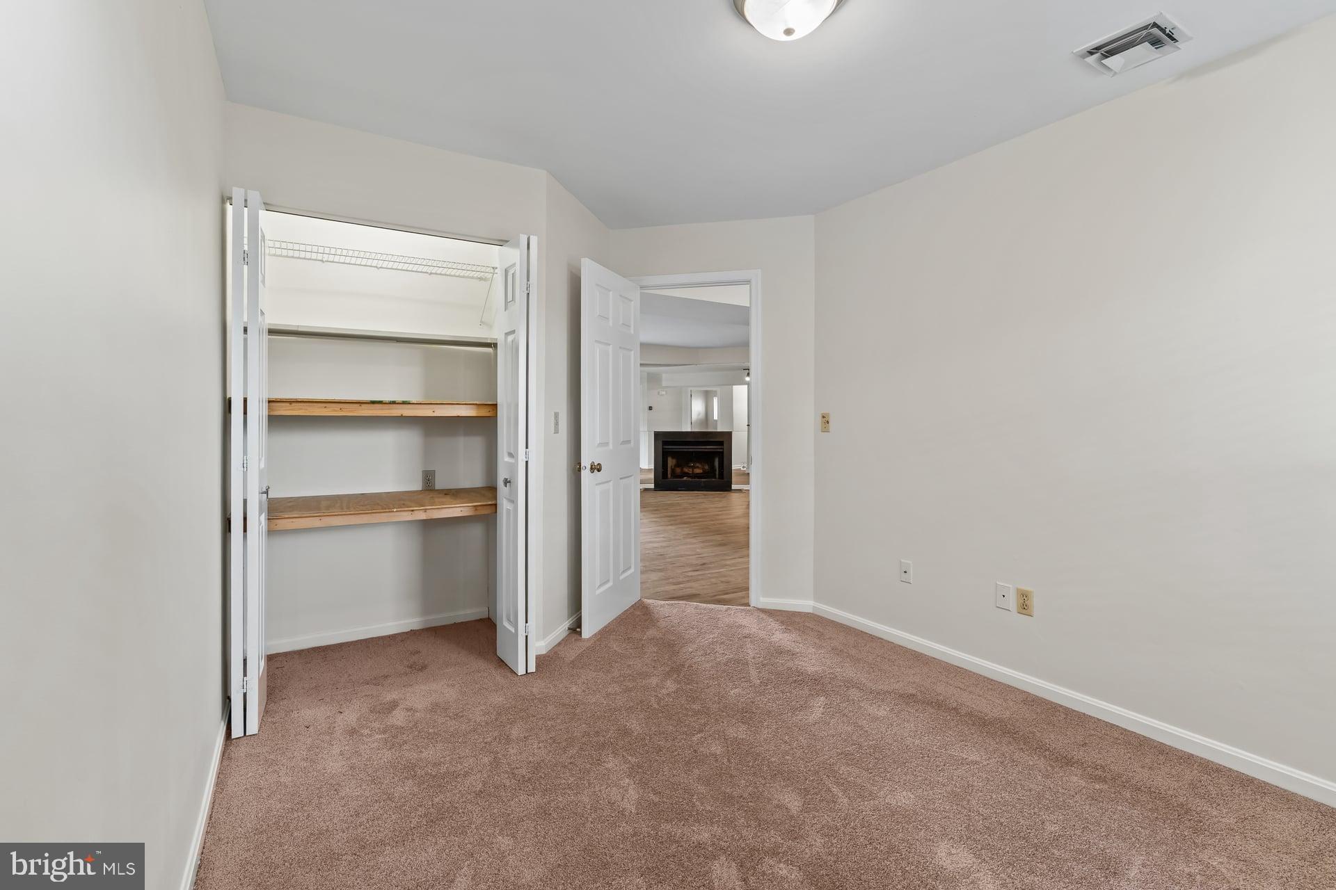 ROCKLEDGE - Residential