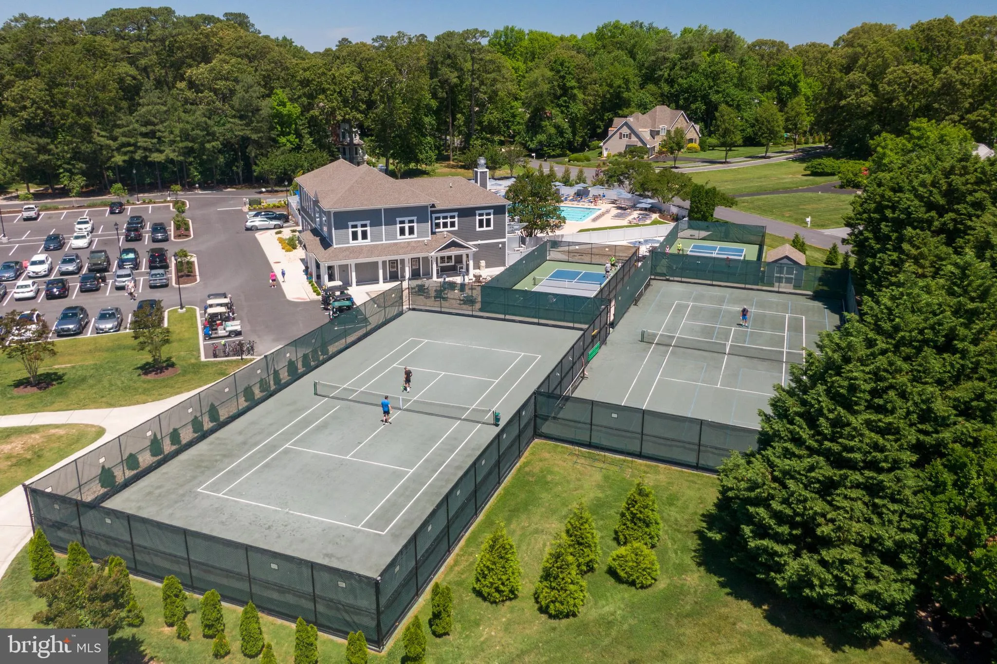 Rehoboth Beach, Delaware 19971, United States, 4 Bedrooms Bedrooms, ,5 BathroomsBathrooms,Residential,Contingent,209865