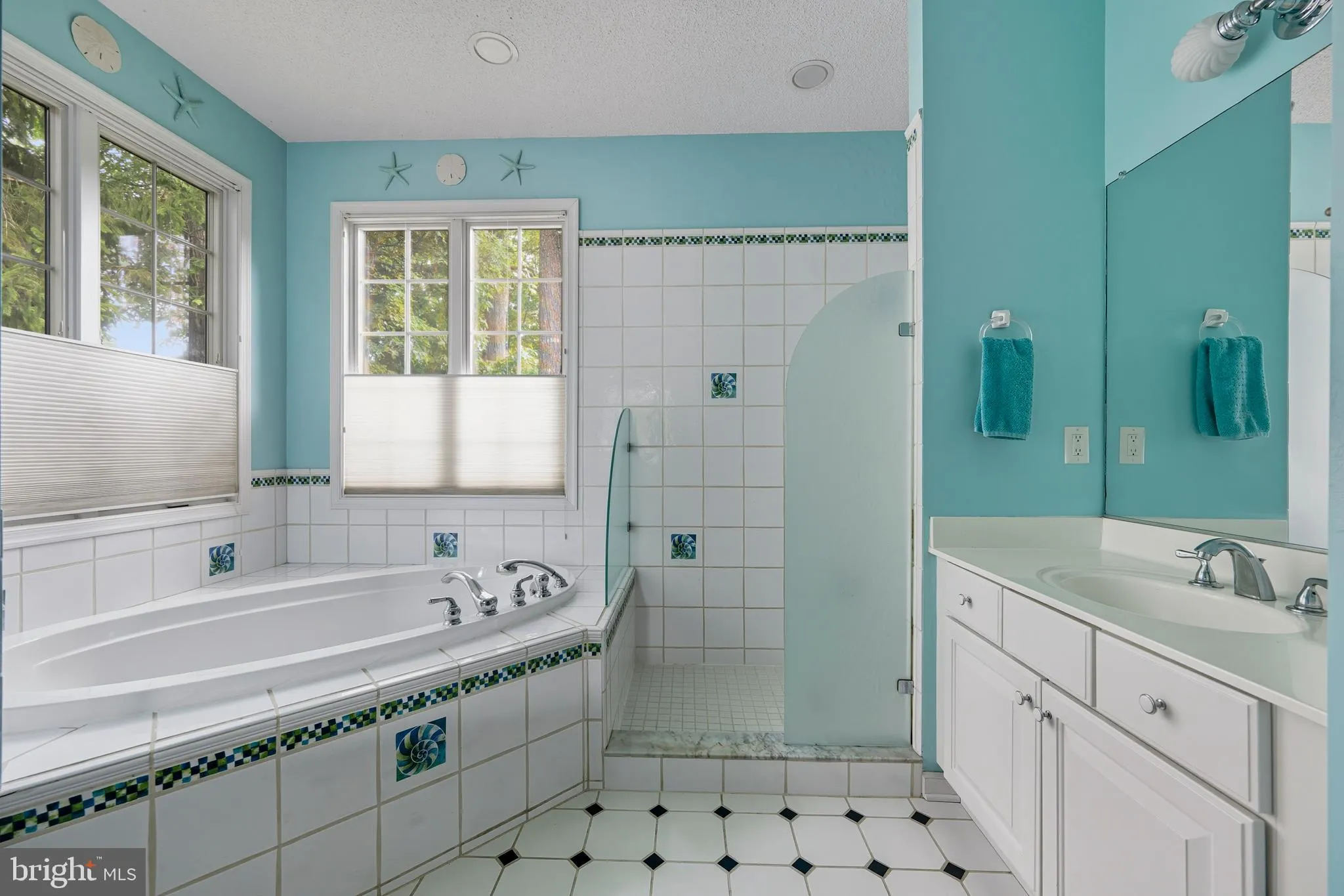 Rehoboth Beach, Delaware 19971, United States, 4 Bedrooms Bedrooms, ,5 BathroomsBathrooms,Residential,Contingent,209865