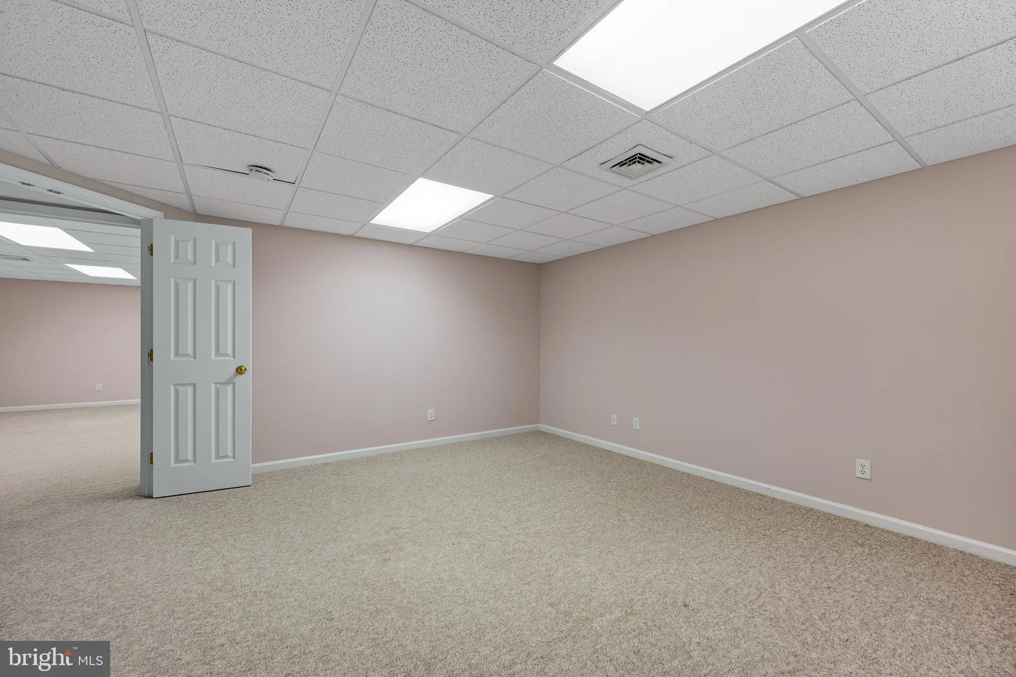 Rehoboth Beach, Delaware 19971, United States, 4 Bedrooms Bedrooms, ,5 BathroomsBathrooms,Residential,Contingent,209865