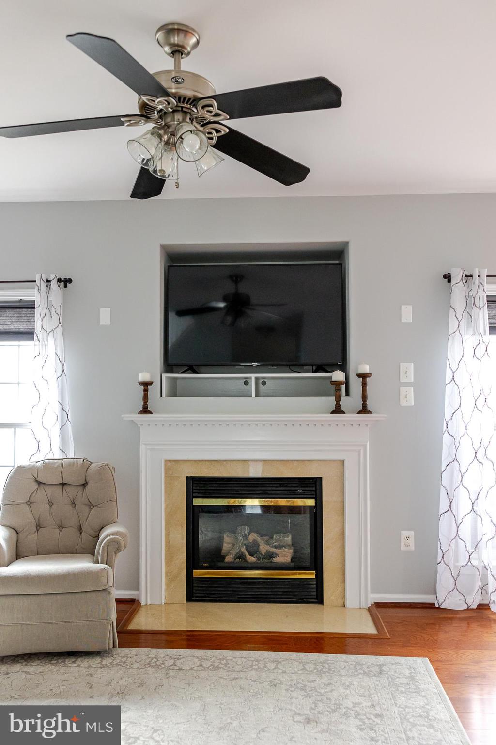 AUSTIN RIDGE - Residential