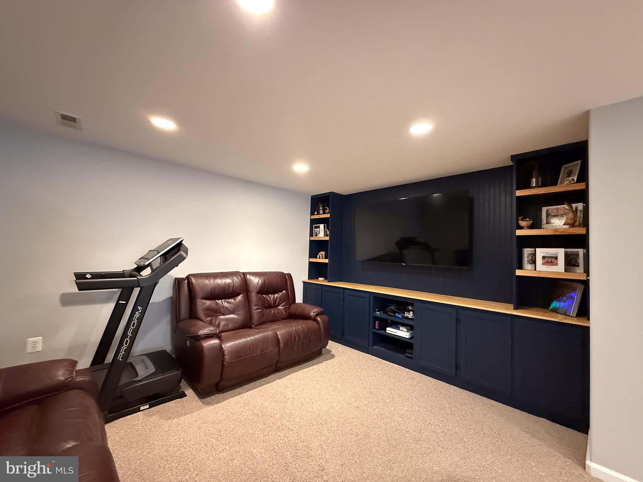 AUSTIN RIDGE - Residential