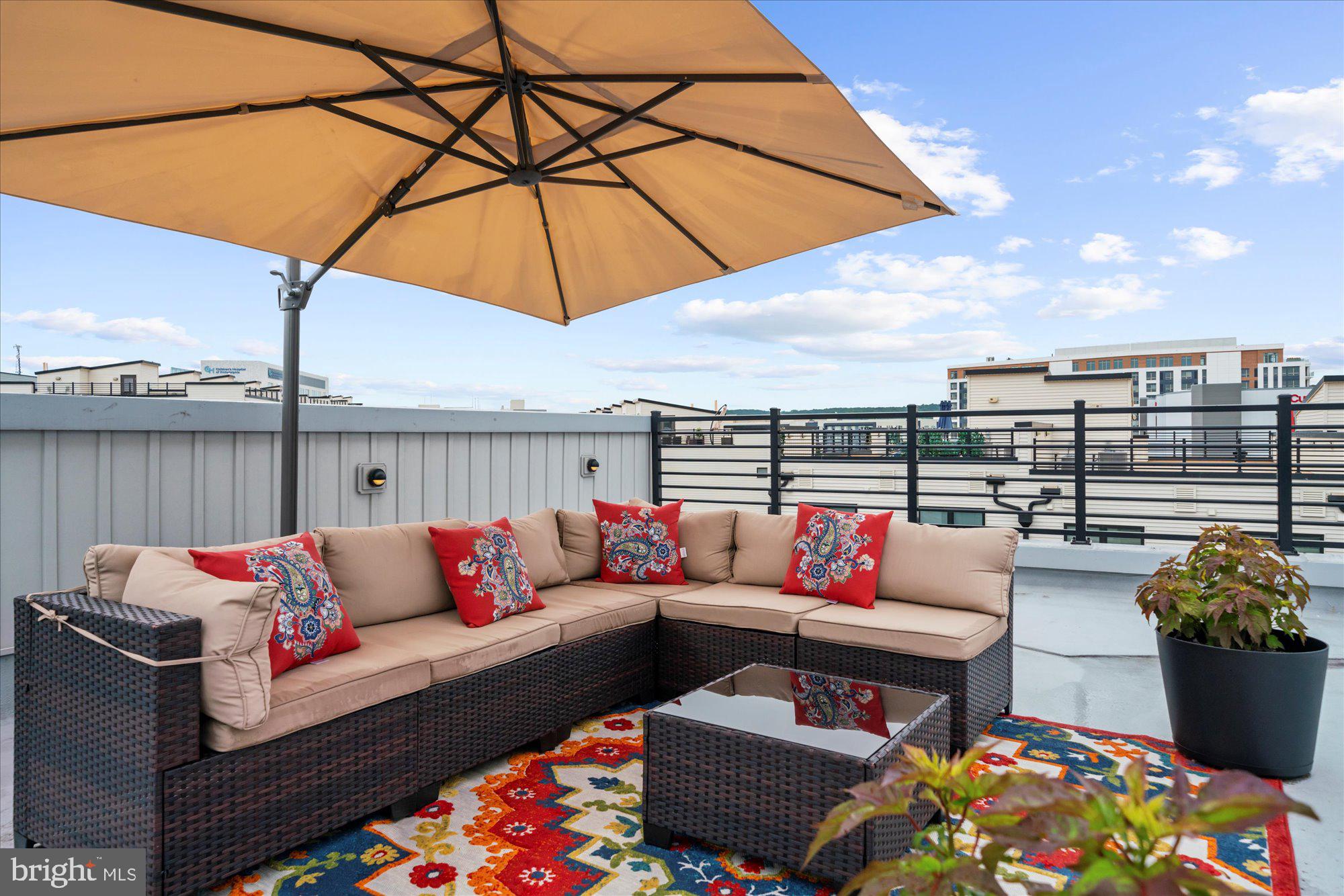 512 BREWSTER ALLEY