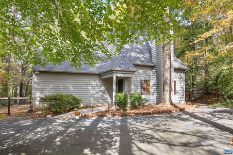 50 STONE MILL CT CHARLOTTESVILLE VA 22902