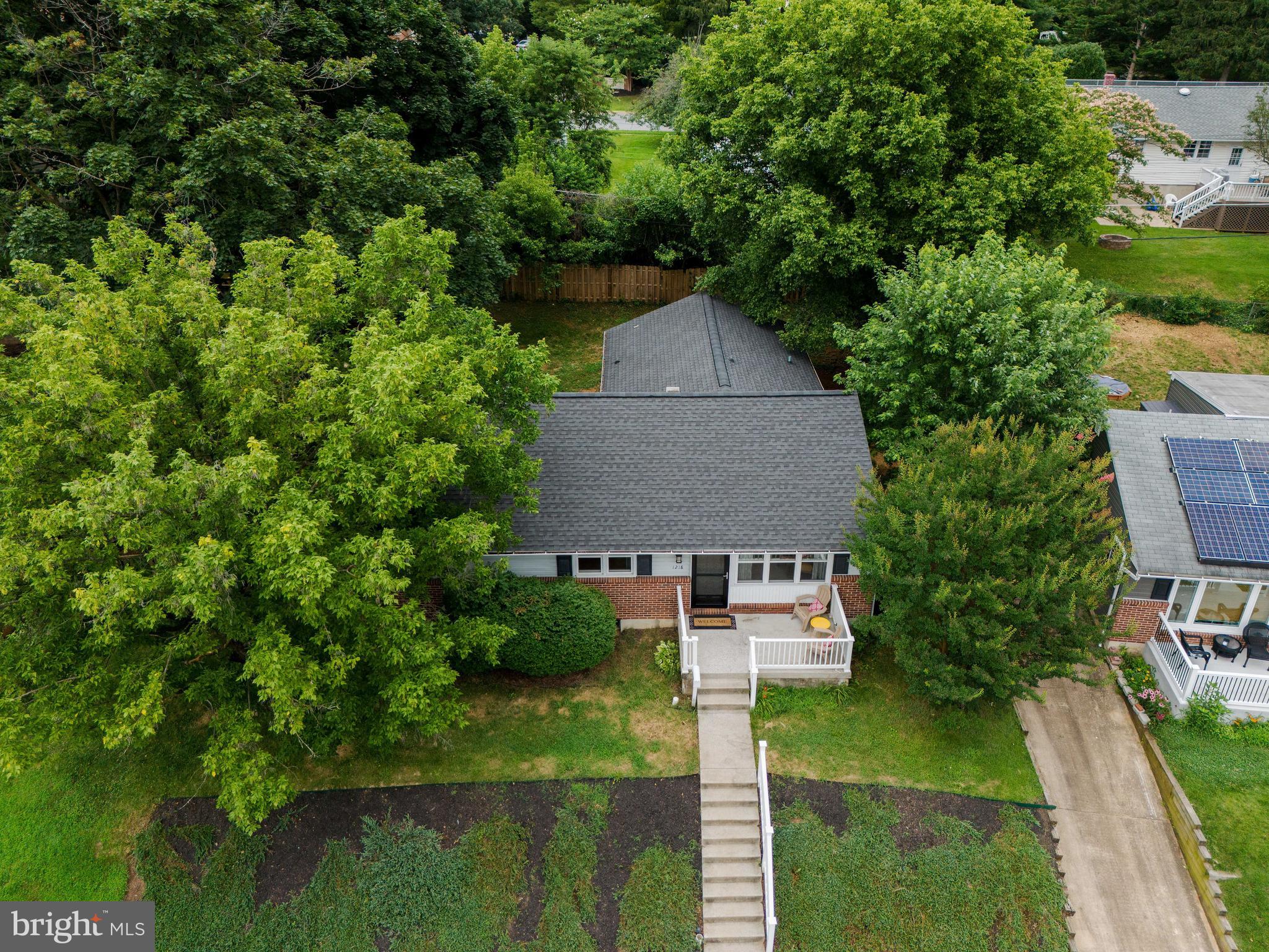 1218 MCCURLEY AVE