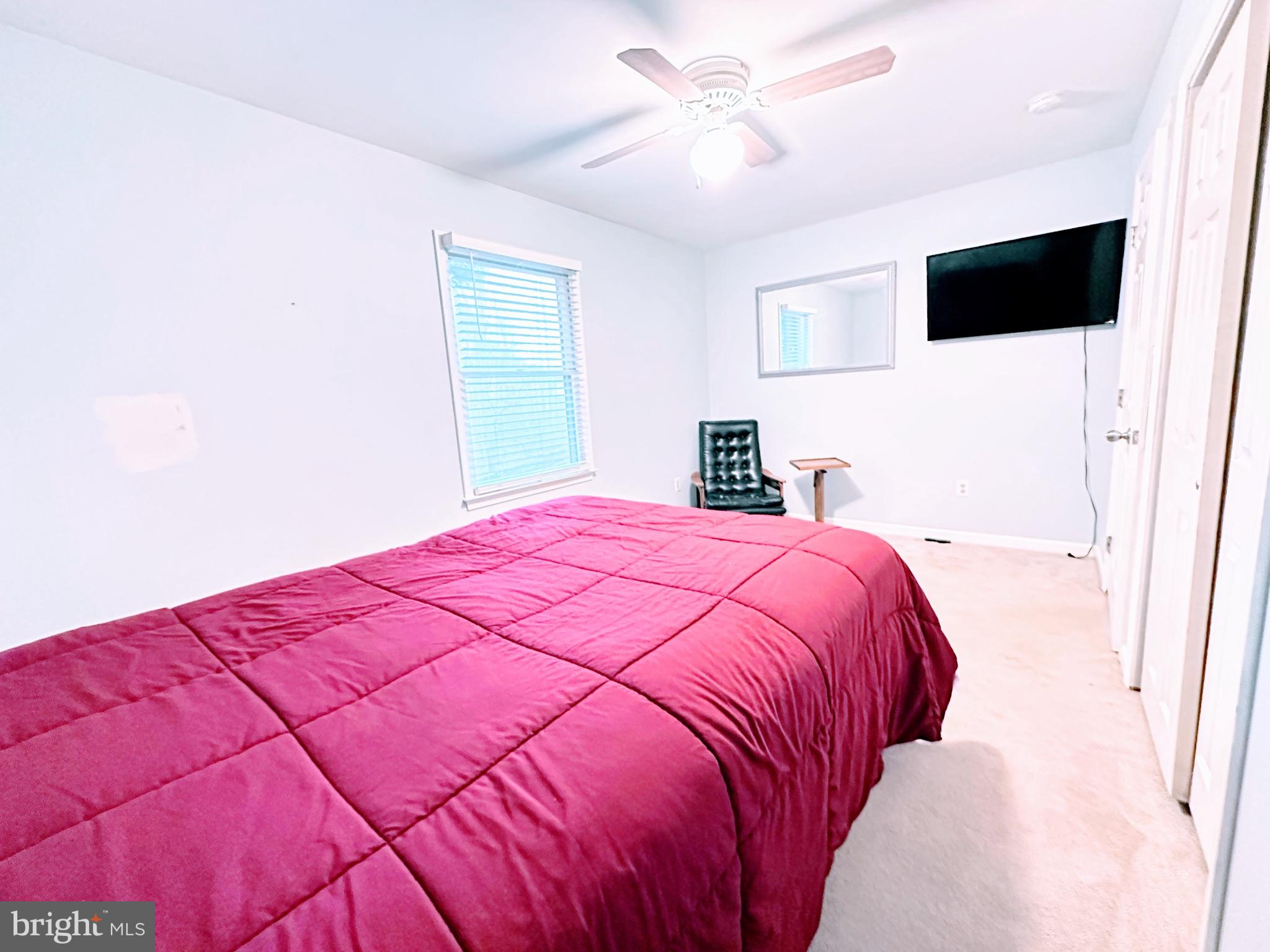 KENSINGTON COURTS - Residential